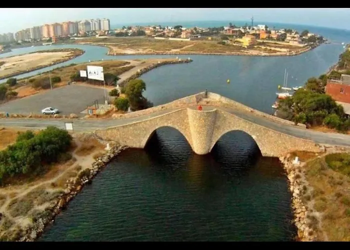 Isla Grosa 2, Готель 3*