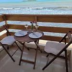 Isla Grosa 2, Hotel 3*