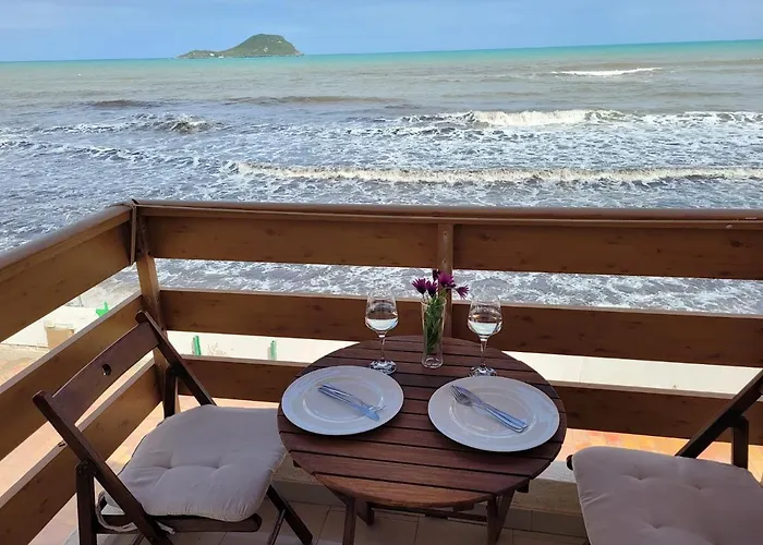 Isla Grosa 2, Otel 3*