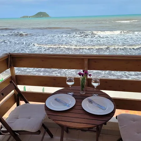 Isla Grosa 2, Hotel 3*